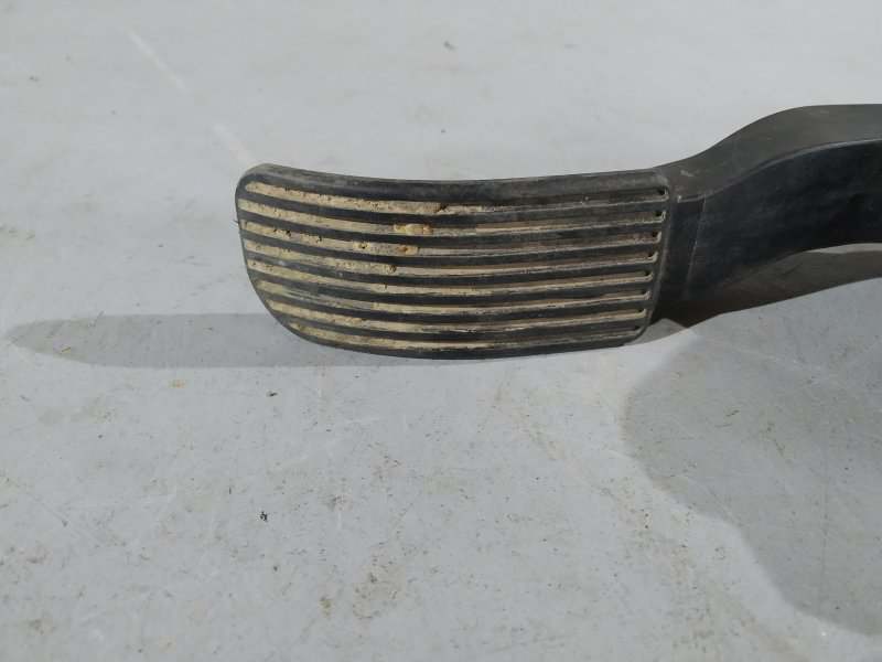 педаль газа, 1895 рублей, Санкт-Петербург