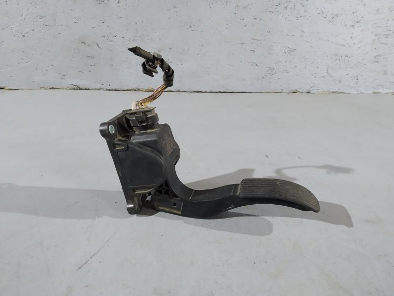 педаль газа, 1710 рублей, Санкт-Петербург