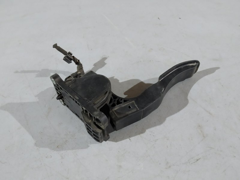 педаль газа, 1710 рублей, Санкт-Петербург