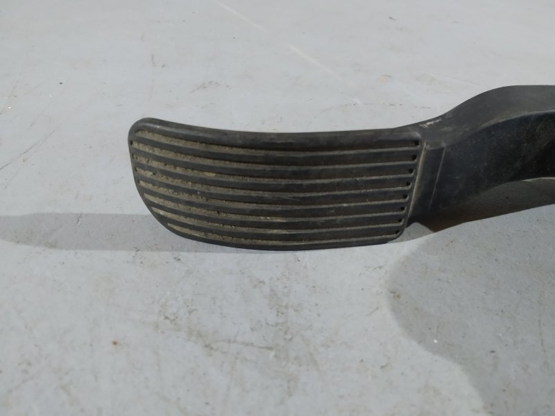 педаль газа, 1710 рублей, Санкт-Петербург