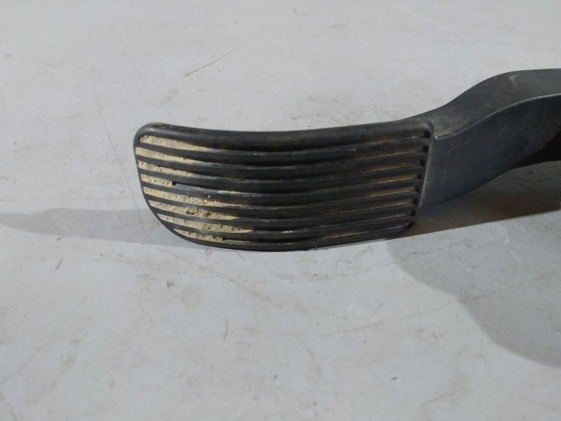 педаль газа, 1710 рублей, Санкт-Петербург