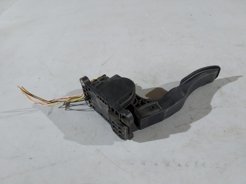 педаль газа, 1710 рублей, Санкт-Петербург