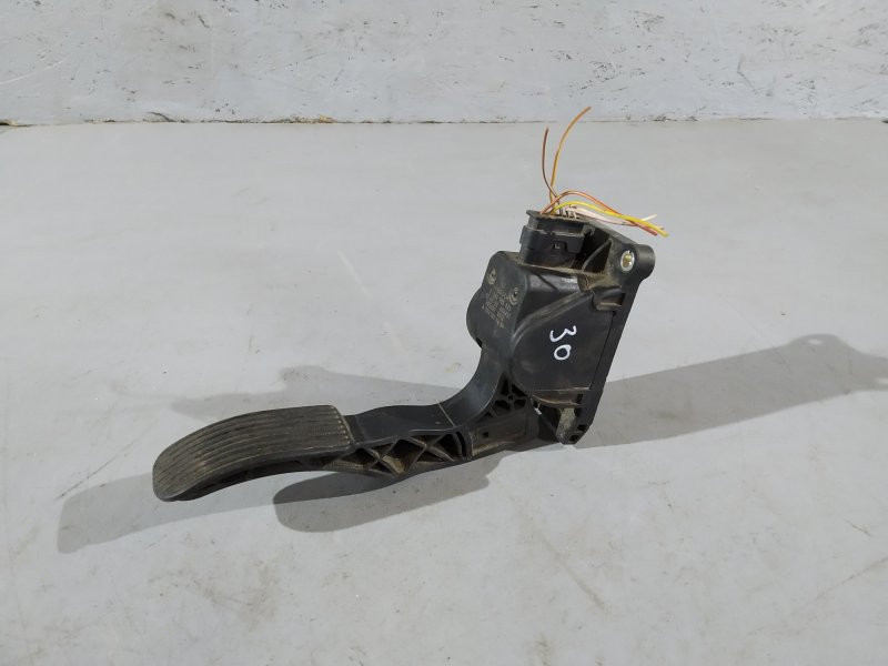 педаль газа, 1710 рублей, Санкт-Петербург