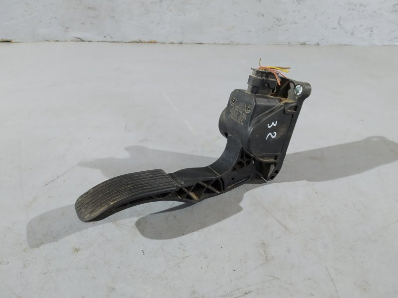 педаль газа, 1710 рублей, Санкт-Петербург