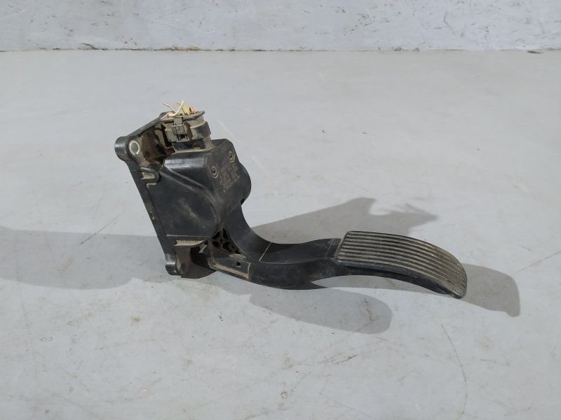 педаль газа, 1710 рублей, Санкт-Петербург