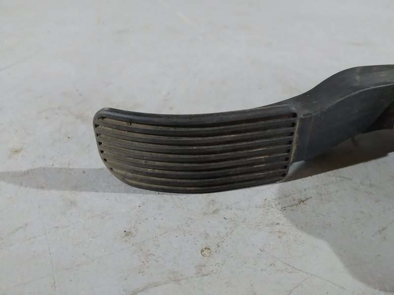 педаль газа, 1710 рублей, Санкт-Петербург