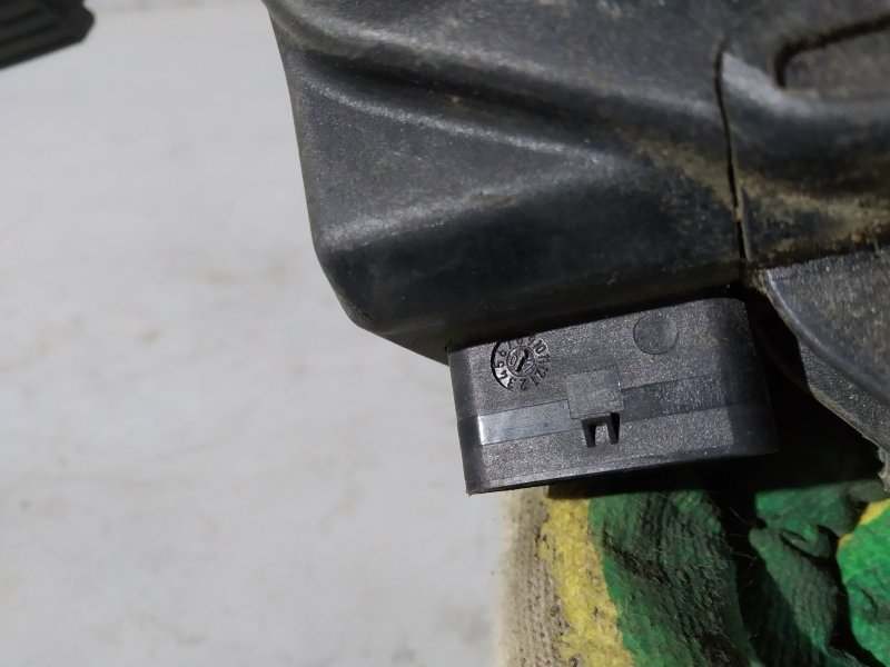 педаль газа, 1710 рублей, Санкт-Петербург