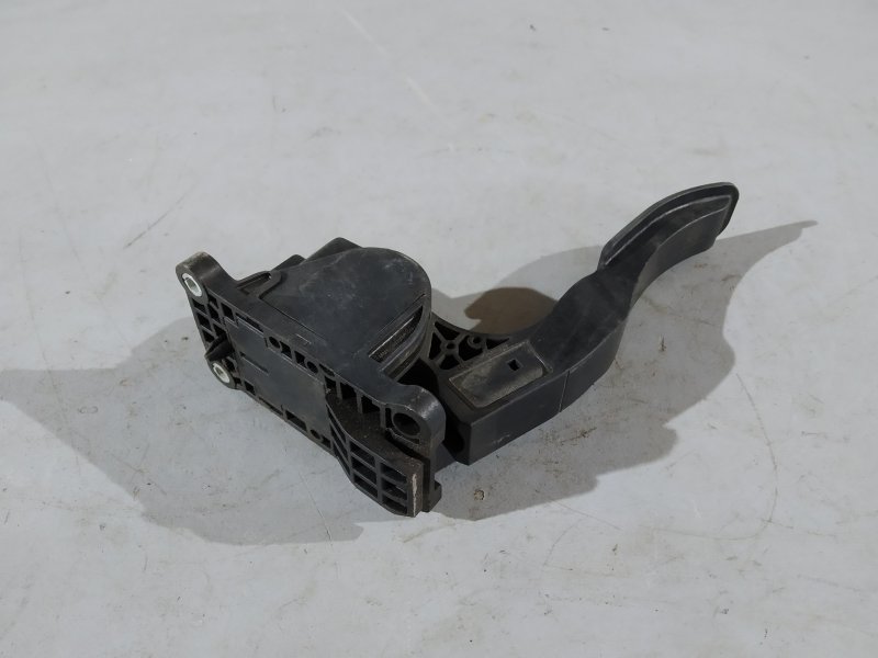 педаль газа, 1710 рублей, Санкт-Петербург