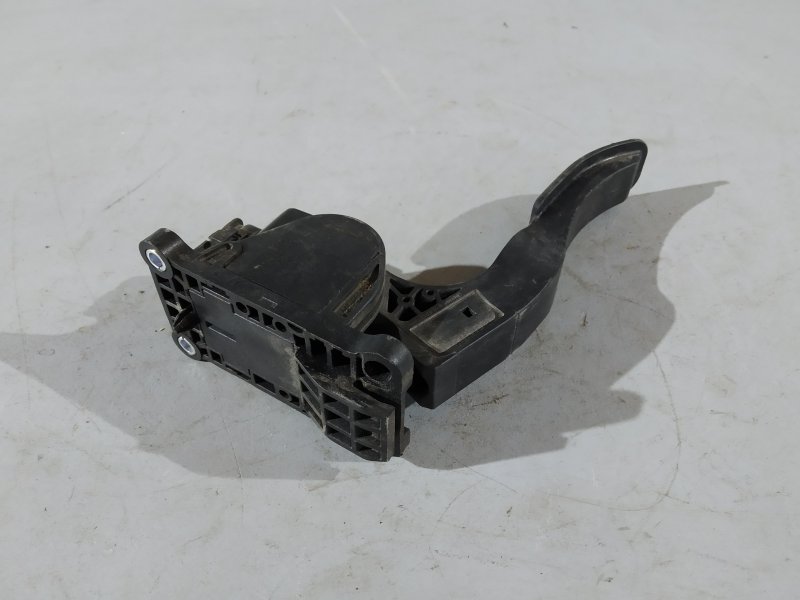 педаль газа, 1710 рублей, Санкт-Петербург