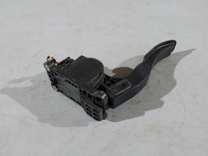 педаль газа, 1710 рублей, Санкт-Петербург