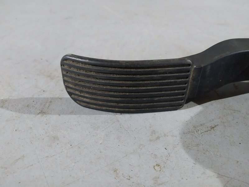 педаль газа, 1710 рублей, Санкт-Петербург