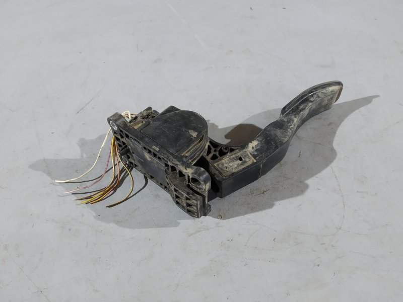 педаль газа, 1710 рублей, Санкт-Петербург