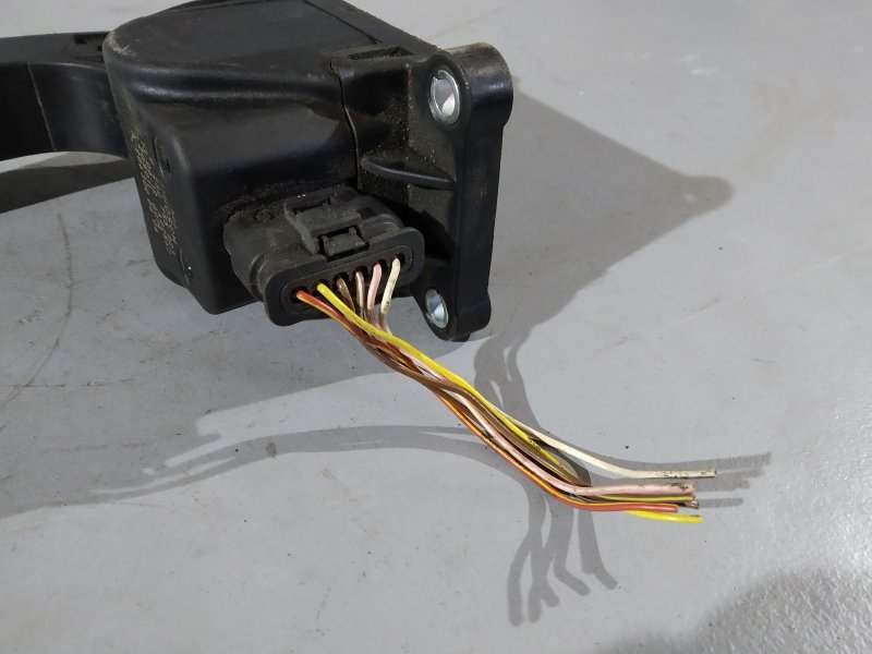 педаль газа, 1710 рублей, Санкт-Петербург