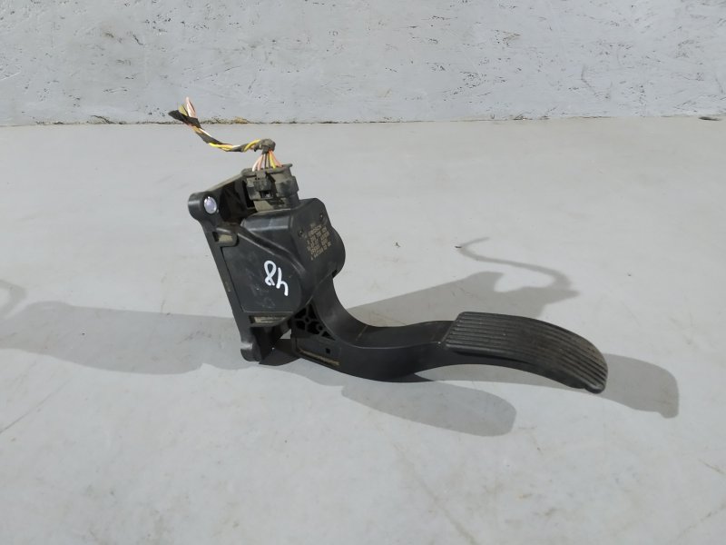 педаль газа, 2620 рублей, Санкт-Петербург