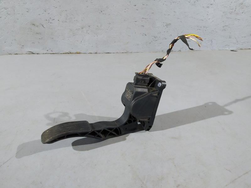 педаль газа, 2495 рублей, Санкт-Петербург