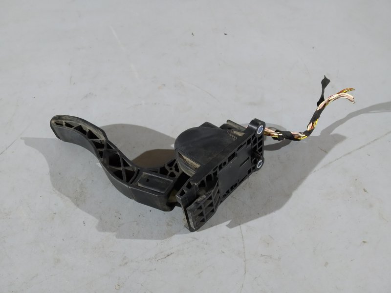 педаль газа, 2495 рублей, Санкт-Петербург