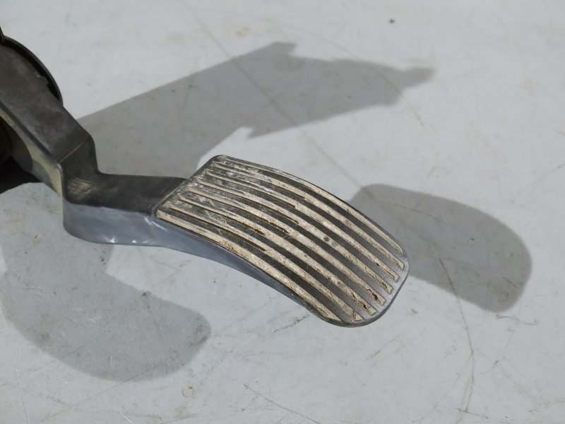 педаль газа, 1590 рублей, Санкт-Петербург