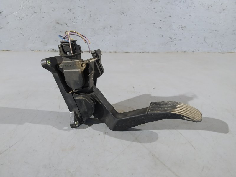 педаль газа, 1590 рублей, Санкт-Петербург