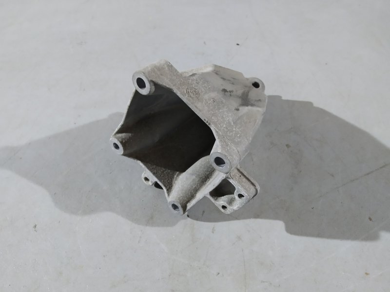 кронштейн двигателя, 1575 рублей, Санкт-Петербург