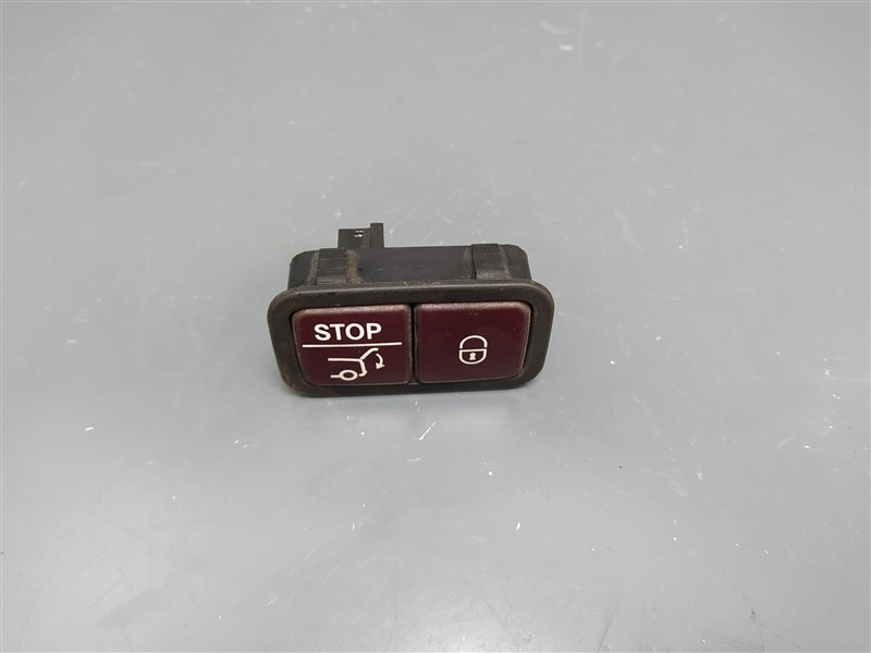 кнопка крышки багажника, 1590 рублей, Санкт-Петербург