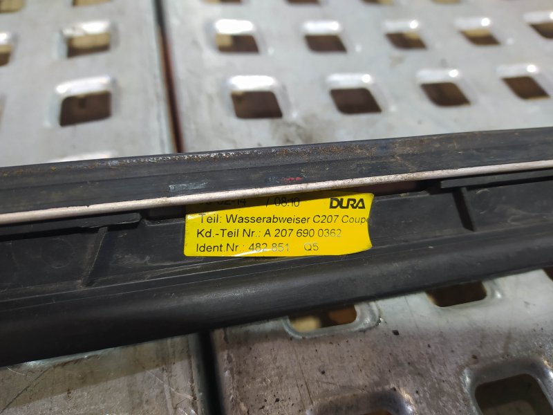 молдинг лобового стекла, 1725 рублей, Санкт-Петербург