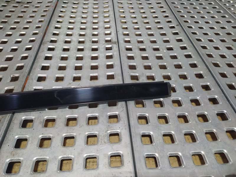 молдинг лобового стекла, 1725 рублей, Санкт-Петербург