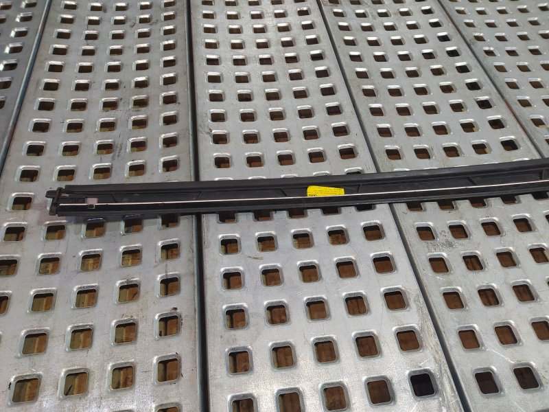 молдинг лобового стекла, 1725 рублей, Санкт-Петербург