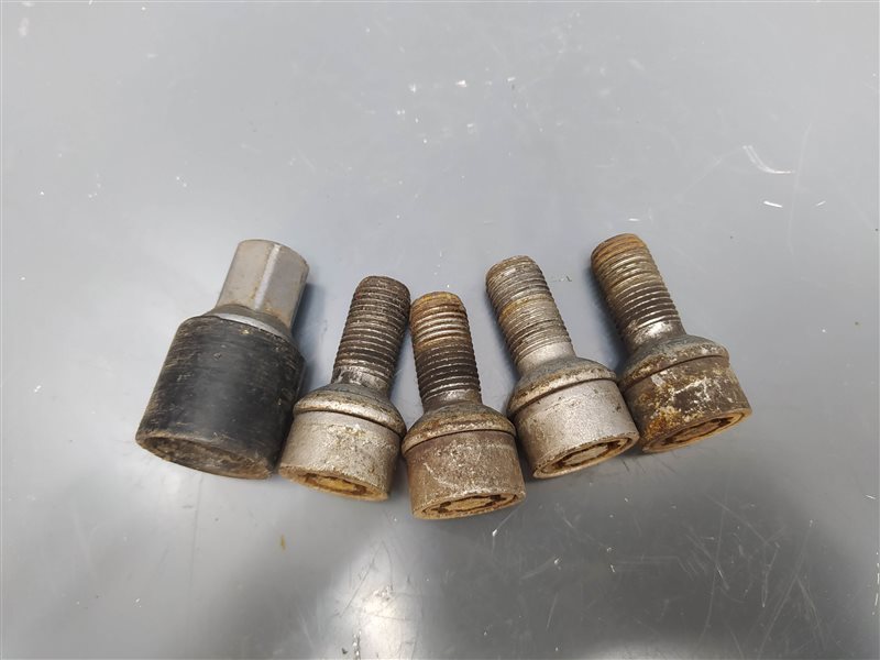 болты секретные, 2475 рублей, Санкт-Петербург