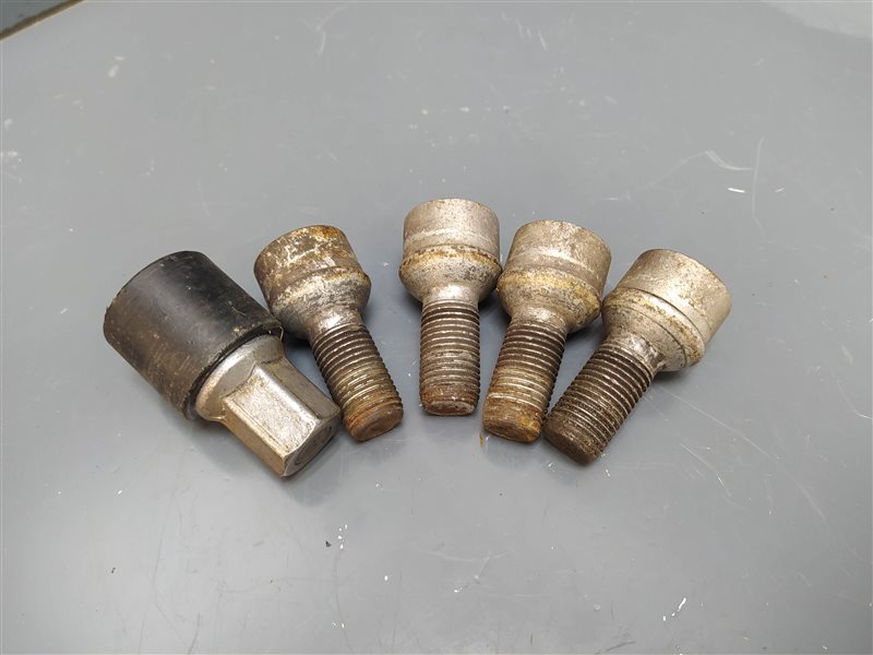 болты секретные, 2475 рублей, Санкт-Петербург