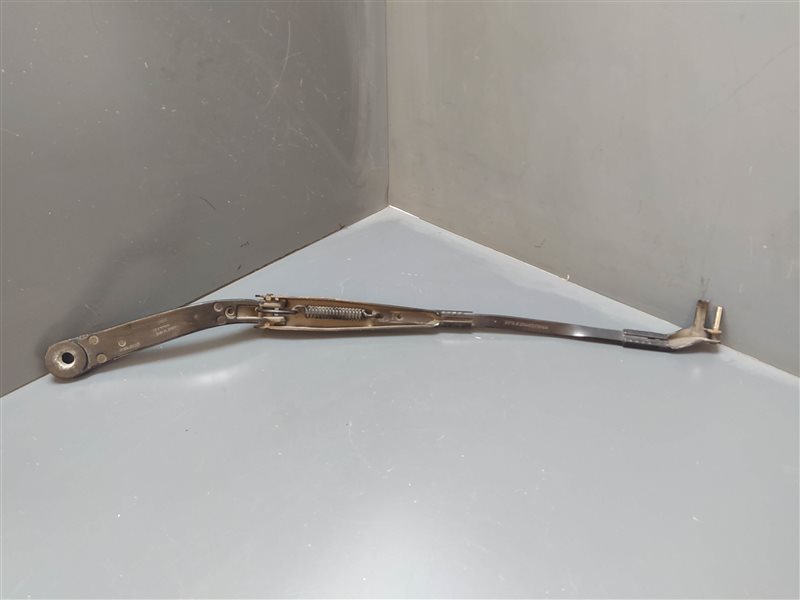 поводок стеклоочистителя, 1590 рублей, Санкт-Петербург