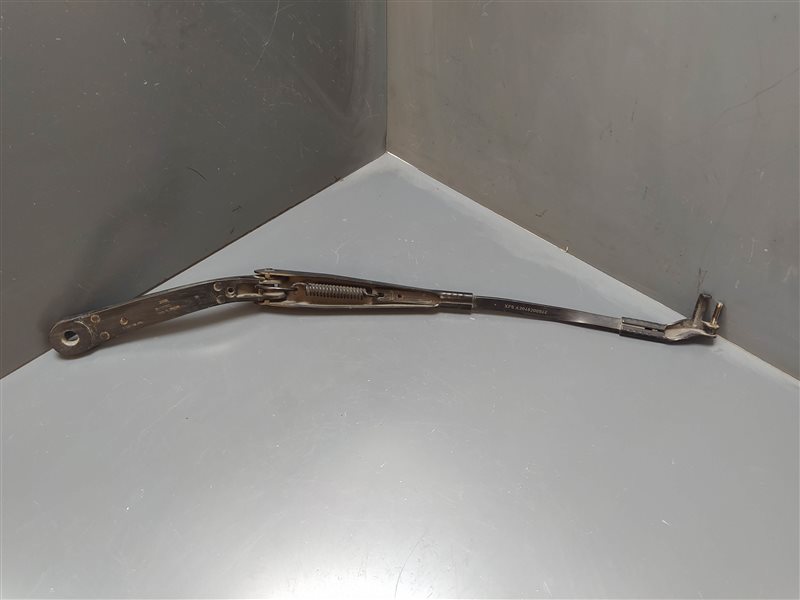 поводок стеклоочистителя, 1590 рублей, Санкт-Петербург