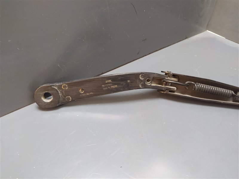 поводок стеклоочистителя, 1590 рублей, Санкт-Петербург