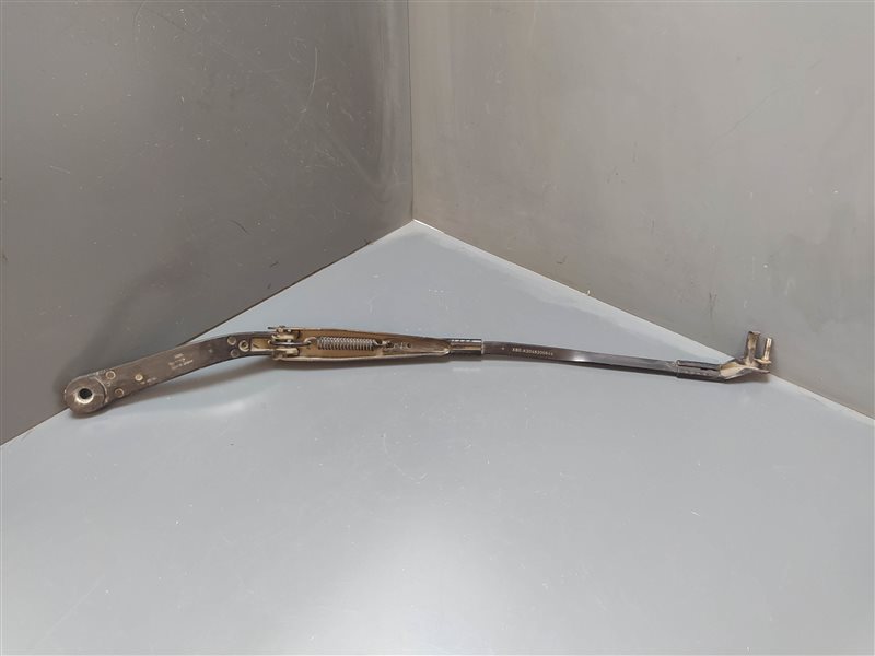 поводок стеклоочистителя, 1590 рублей, Санкт-Петербург