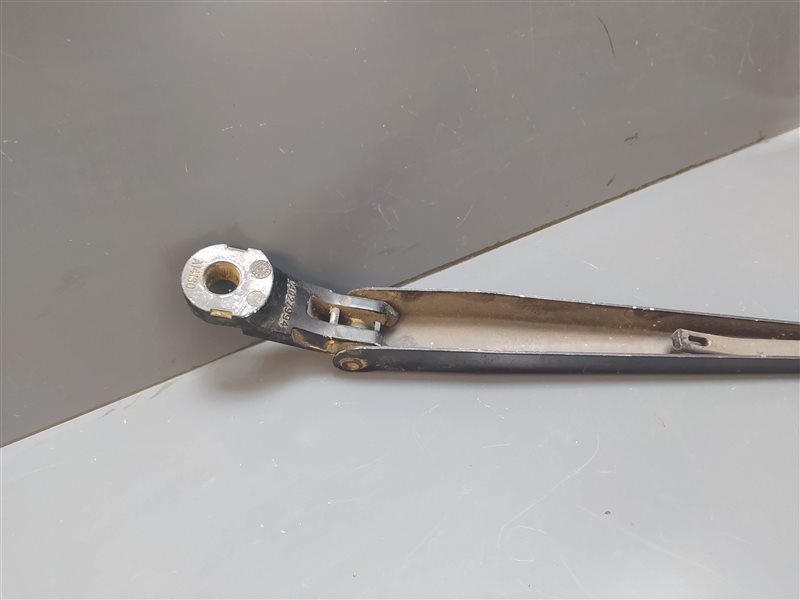 поводок стеклоочистителя, 1900 рублей, Санкт-Петербург