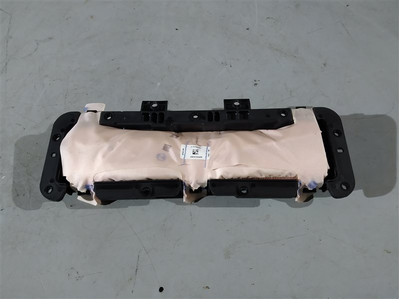 подушка безопасности коленная, 3600 рублей, Санкт-Петербург