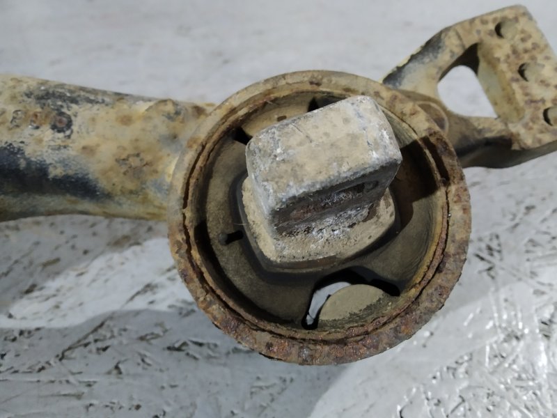 кронштейн редуктора, 2000 рублей, Санкт-Петербург