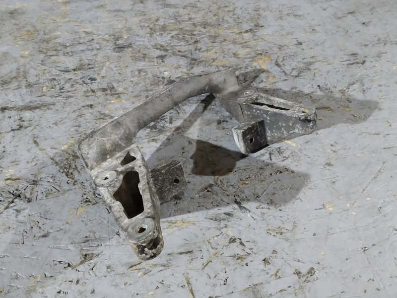 Кронштейн МКПП, 1185 рублей, Санкт-Петербург