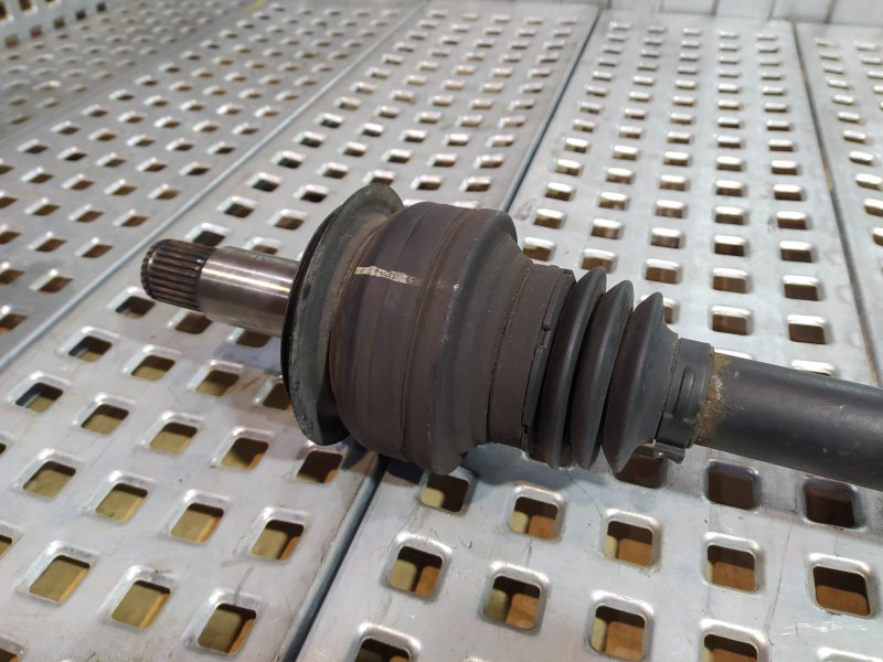 полуось, 4560 рублей, Санкт-Петербург