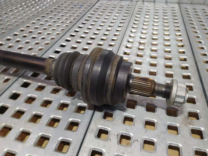 полуось, 4560 рублей, Санкт-Петербург