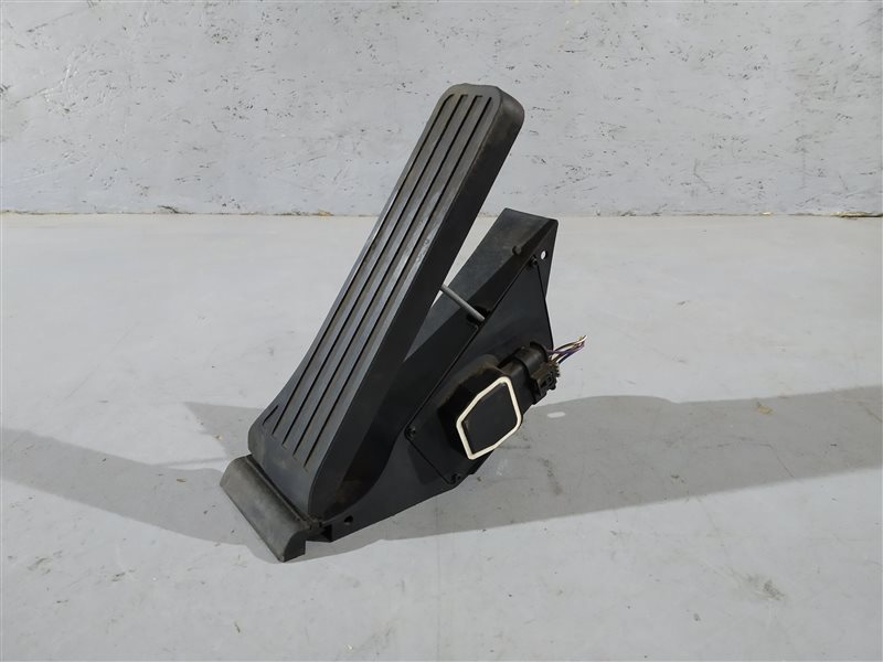 педаль газа, 1185 рублей, Санкт-Петербург