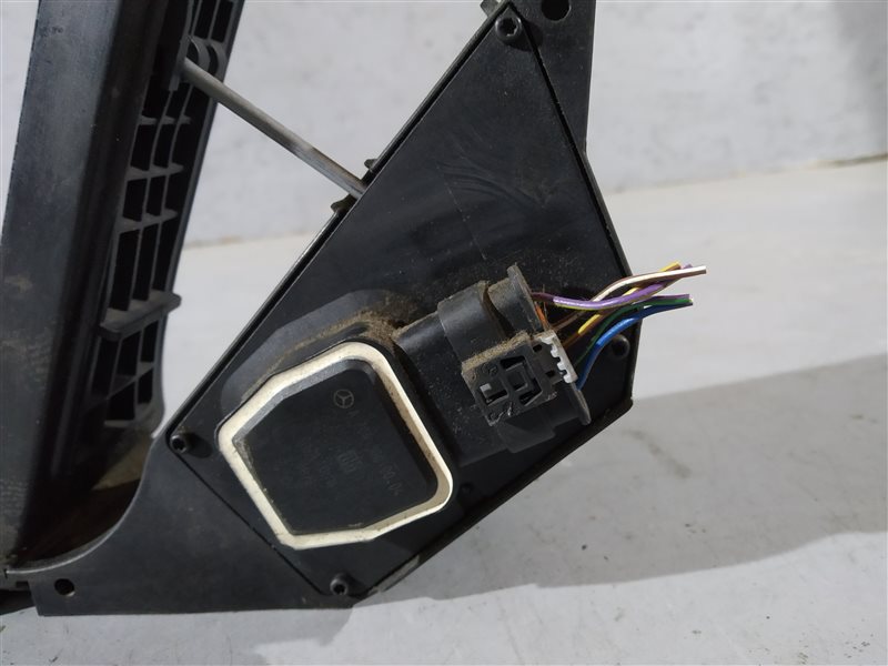 педаль газа, 1185 рублей, Санкт-Петербург