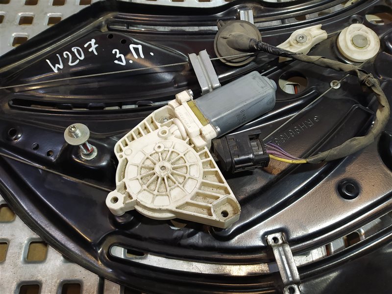 стеклоподъемник, 2320 рублей, Санкт-Петербург