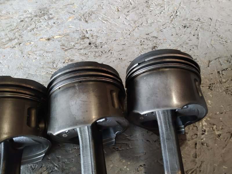 комплект поршней с шатунами, 7430 рублей, Санкт-Петербург