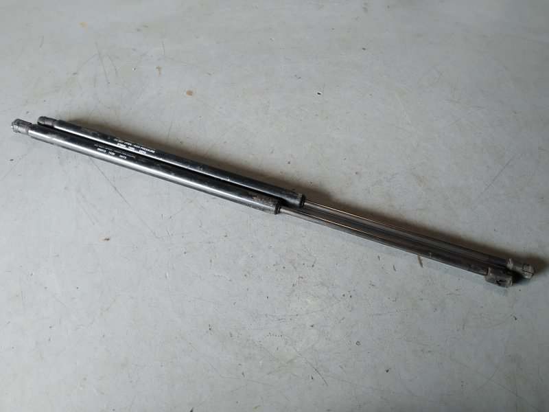 амортизатор багажника, 1185 рублей, Санкт-Петербург