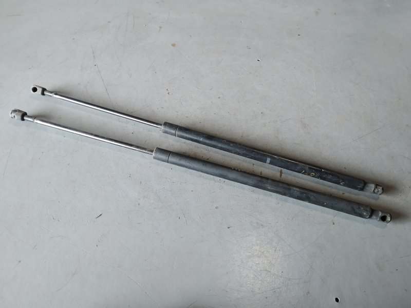 амортизатор багажника, 1590 рублей, Санкт-Петербург