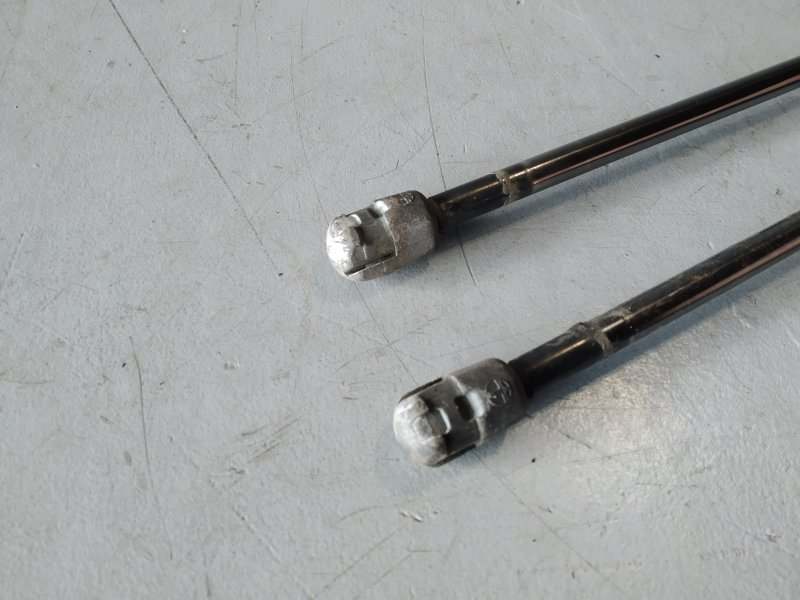 амортизатор багажника, 1590 рублей, Санкт-Петербург