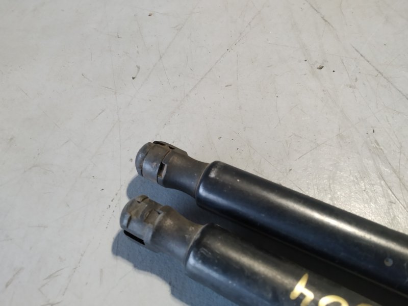 амортизатор багажника, 1590 рублей, Санкт-Петербург