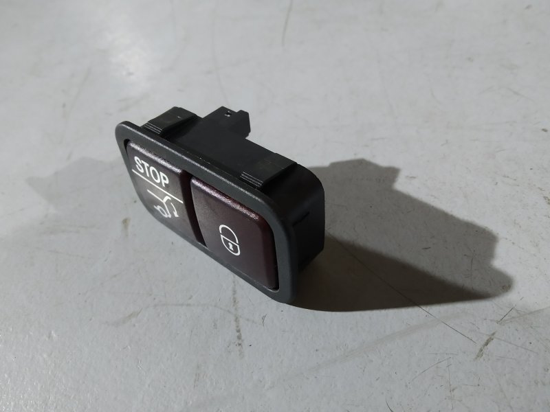 кнопка крышки багажника, 1515 рублей, Санкт-Петербург