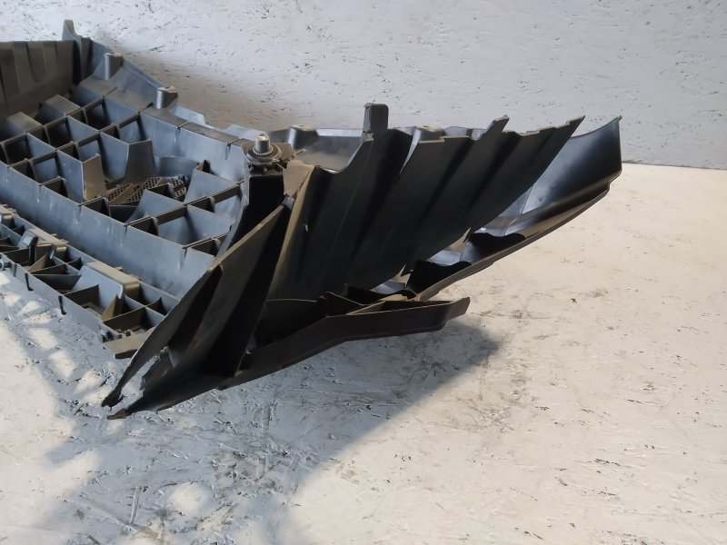 решетка радиатора, 8455 рублей, Санкт-Петербург