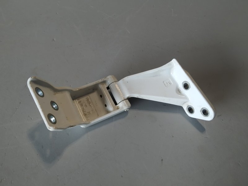 петля багажника, 1630 рублей, Санкт-Петербург